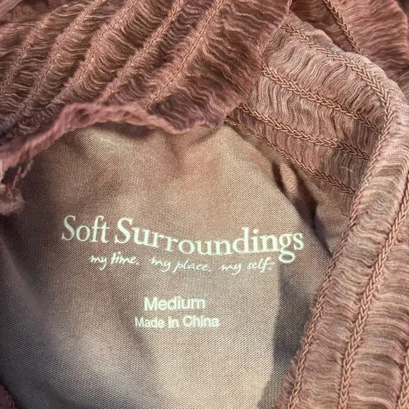 Soft Surroundings 100% Silk Embroidered Tunic Size Medium - Picture 3 of 11